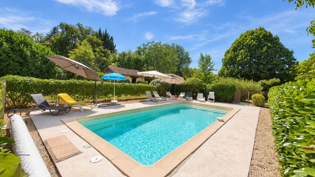Beautiful stone property with gîtes and pool