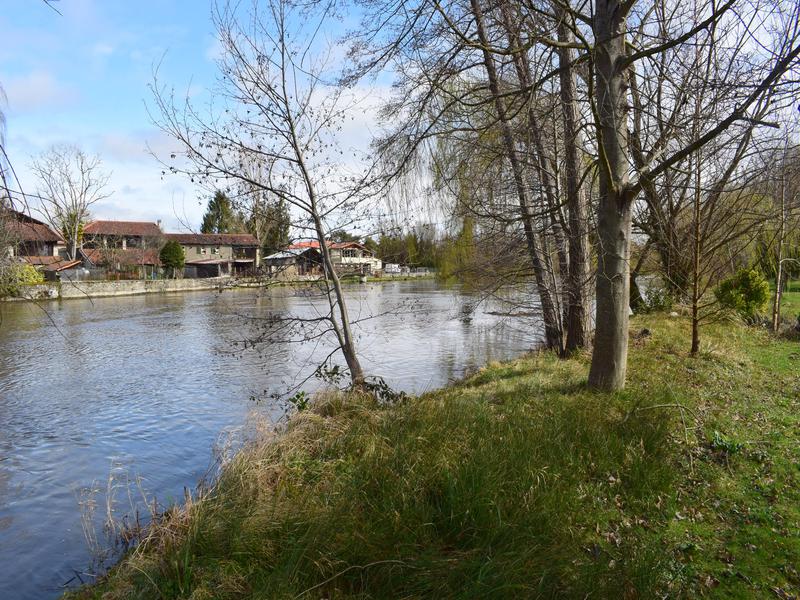 Ancien Moulin à Eau à Vendre Sur La Rivière Haute Garonne Midi Pyrénées France