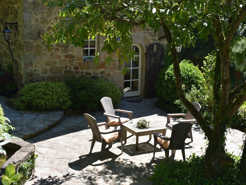 Magnifique Moulin à Vendre Près De Najac Sur 45 Ha Avec étang Tarn Et Garonne