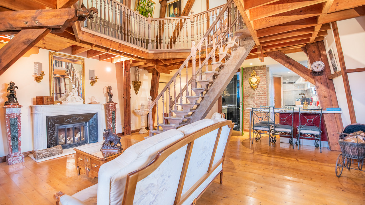 Magnificent private mansion for sale in Bethune. Pas de Calais Moulin