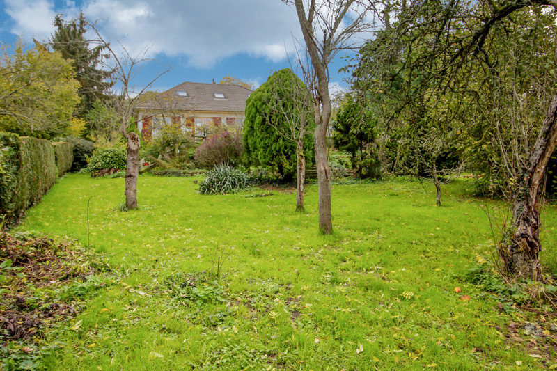 Meaux/Esbly Contemporary house of 200 m² for sale. Seine et Marne