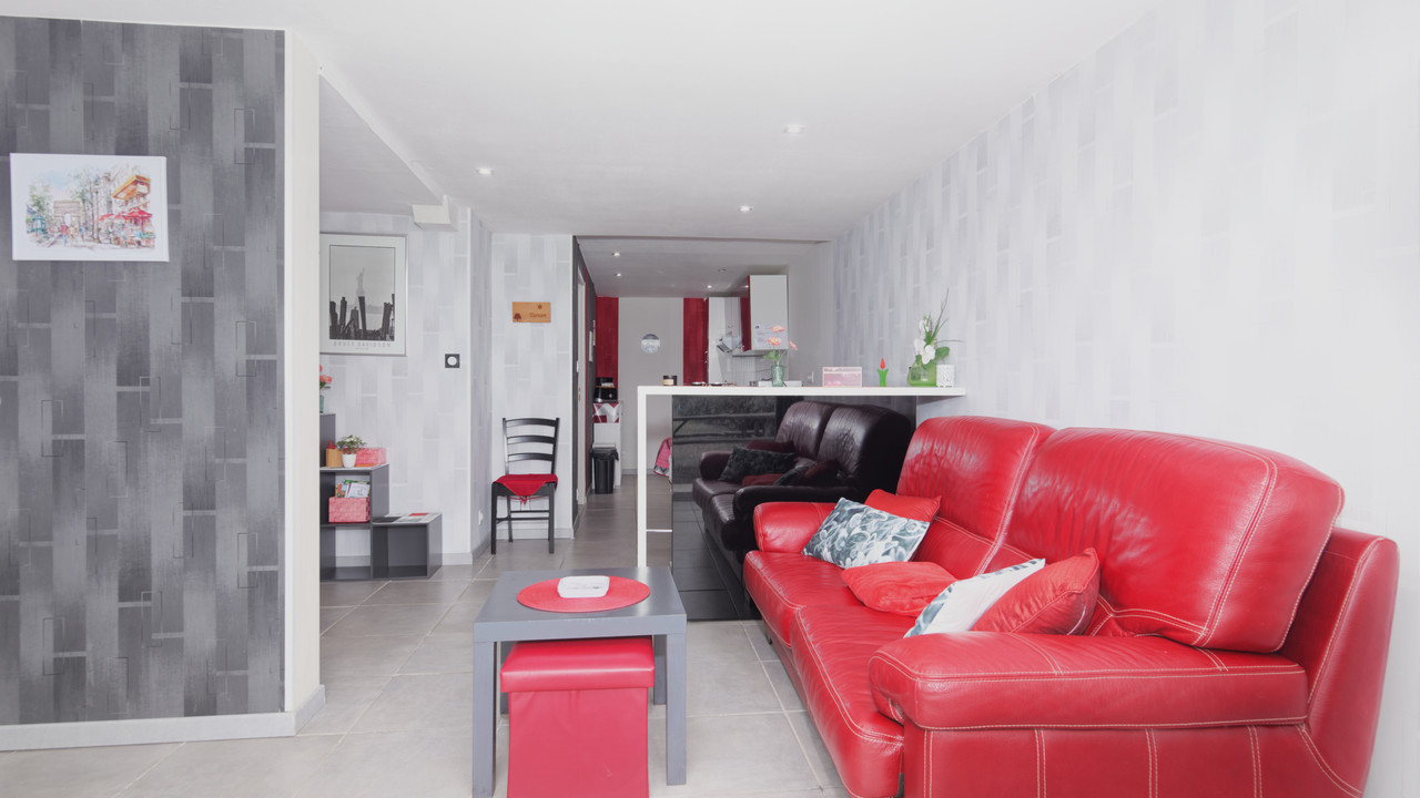 Real estate complex of 7 apartments in 17th century farm house. Landes