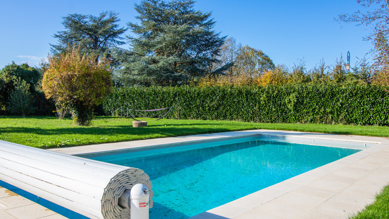 Nernier Ideally situated villa with pool for sale. Haute Savoie Moulin