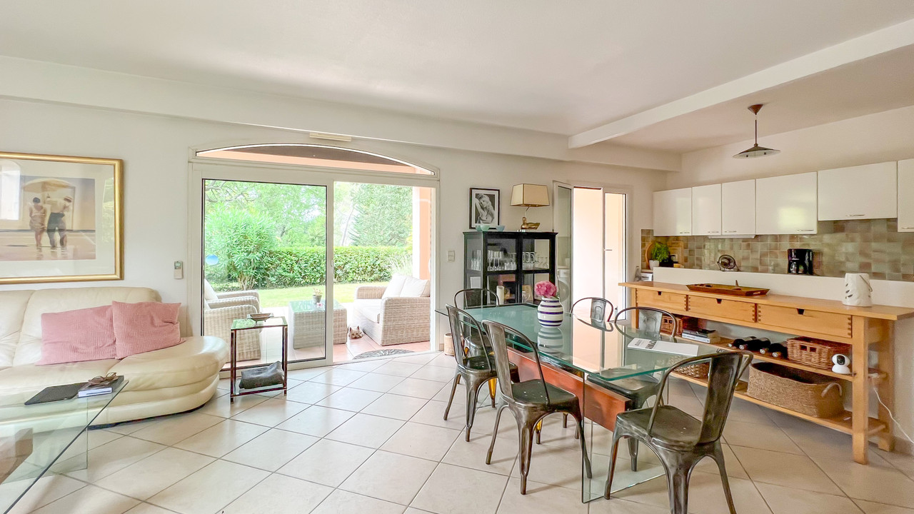 Royal Mougins Golf Club, a charming house of 2 bedrooms south facing